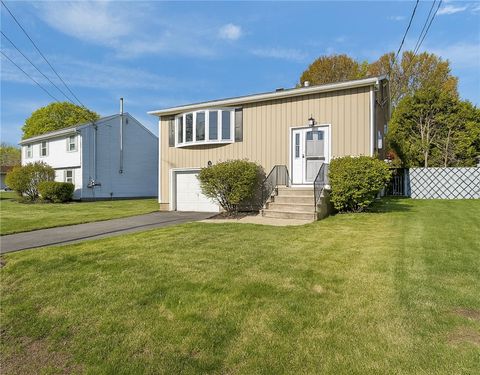 56 Pearl Avenue North Providence RI 02904