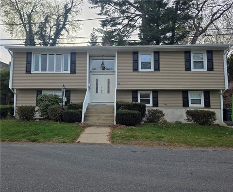 25 Sunrise Drive Providence RI 02908