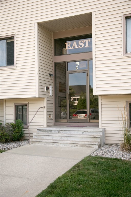 196 Old River Road 137