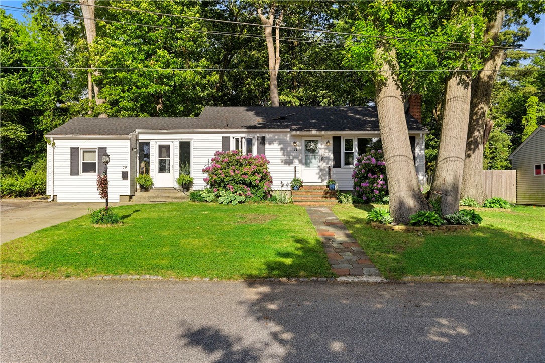 14 Woodhill Drive