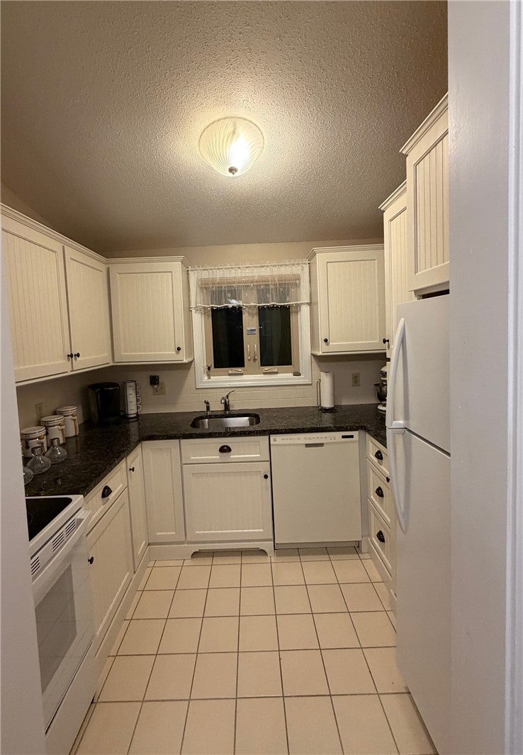 335 Pier Road B5