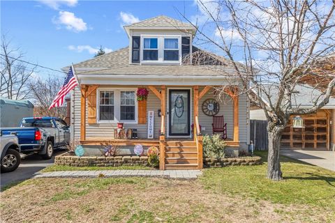 61 Mcaloon Street Pawtucket RI 02861