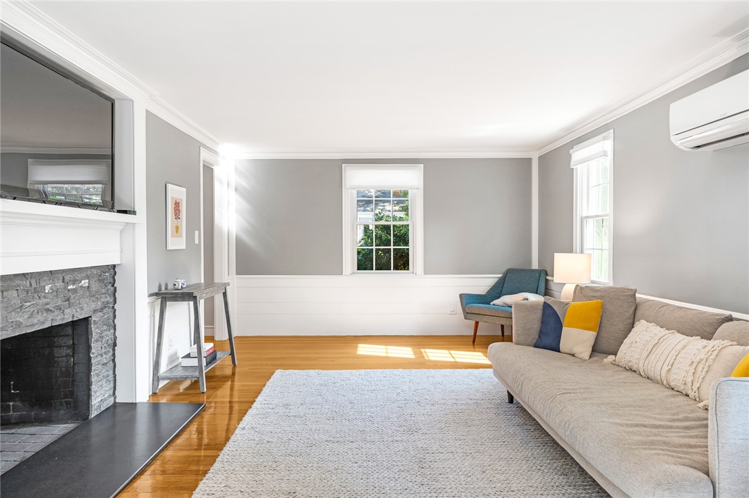 7 Massasoit Avenue