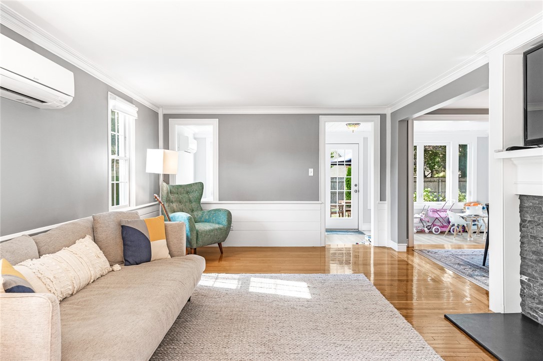 7 Massasoit Avenue