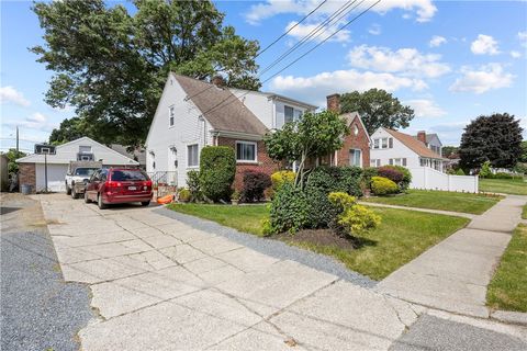 Multi Family in Cranston RI 58 Carlton Street 47.jpg