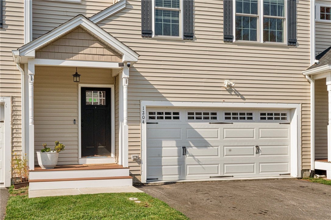 1204 Hunting Hill Drive