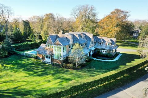 10 Ocean Lawn Lane Newport RI 02840