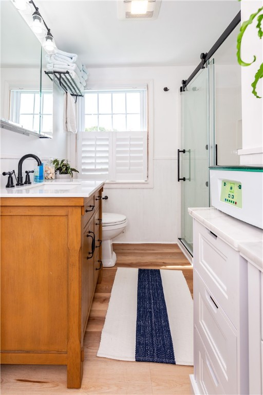 Warwick, Rhode Island 02888, United States, 3 Bedrooms Bedrooms, ,1 BathroomBathrooms,Residential,Pending,186205