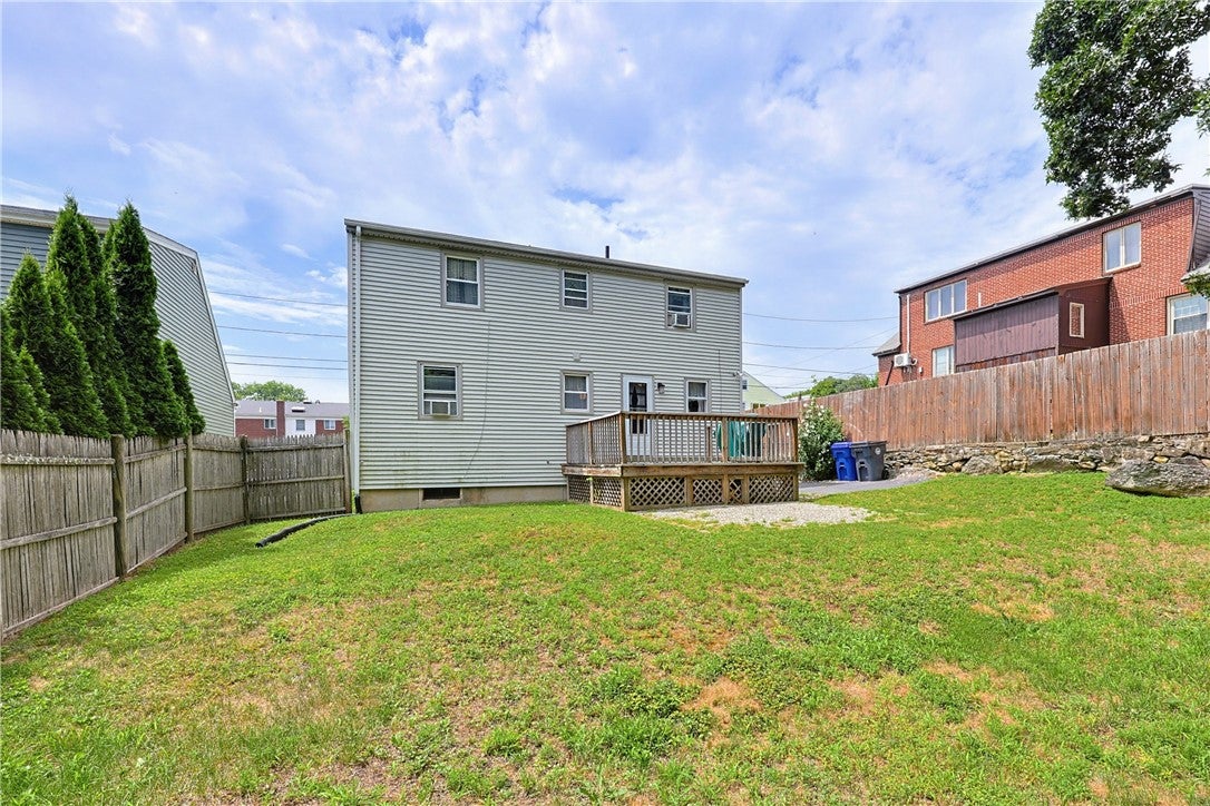 11 Lynde Street