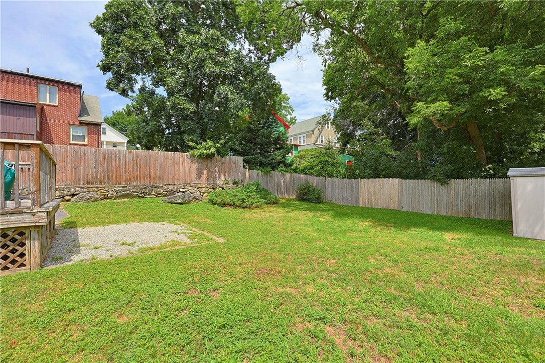 11 Lynde Street