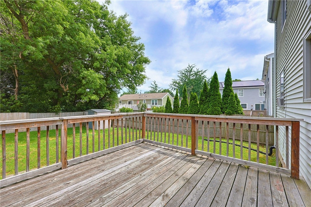 11 Lynde Street