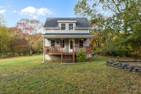 033 Alden Avenue Portsmouth RI 02871