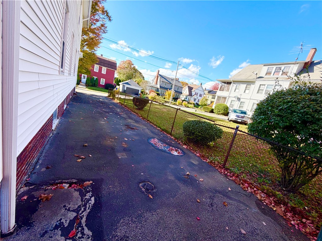 135 Sharon Street 2