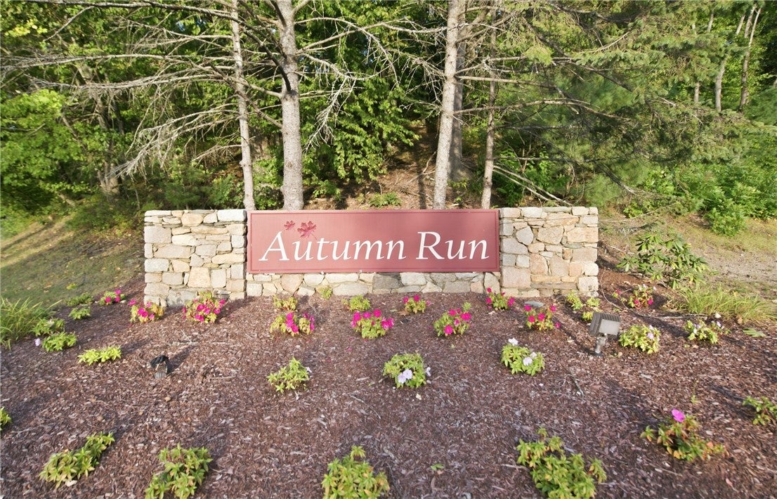 35 Waterview Drive B