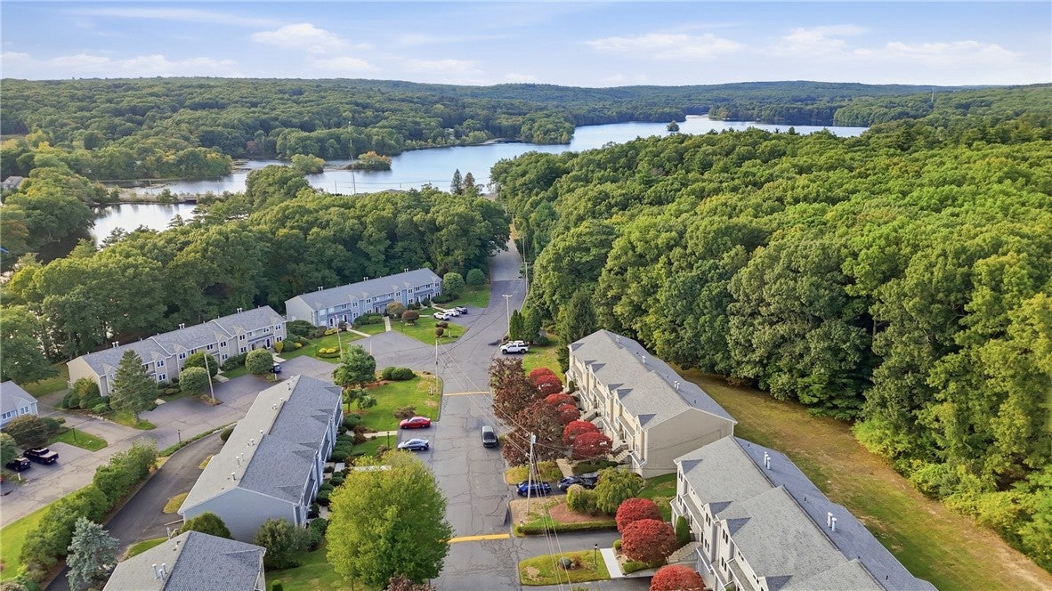 35 Waterview Drive B