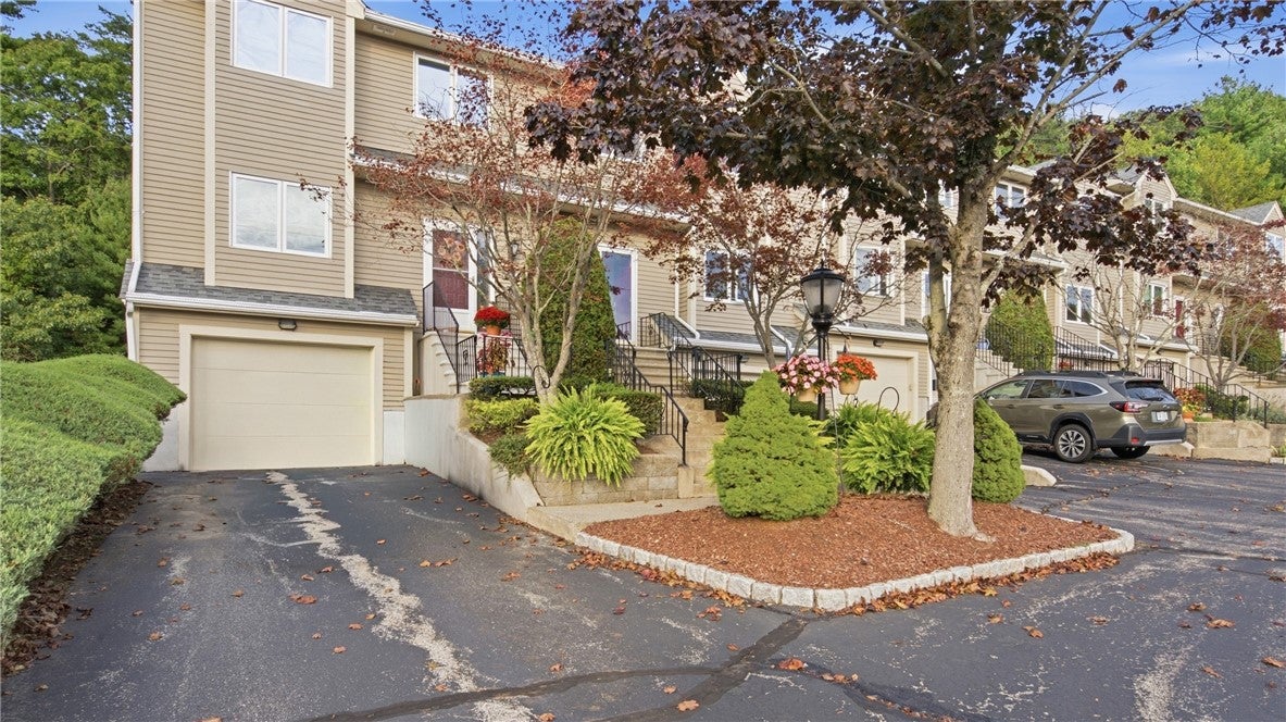 35 Waterview Drive B