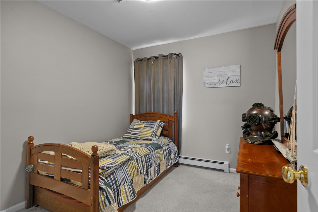 Newport, Rhode Island 02840, United States, 3 Bedrooms Bedrooms, ,3 BathroomsBathrooms,Residential,Active,185848