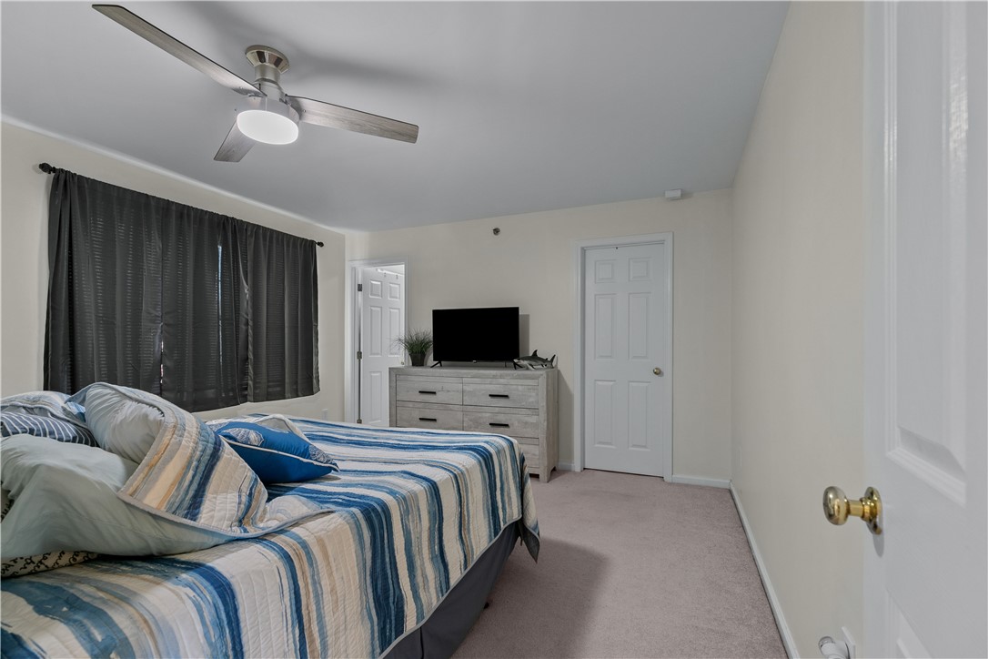 Newport, Rhode Island 02840, United States, 3 Bedrooms Bedrooms, ,3 BathroomsBathrooms,Residential,Active,185848