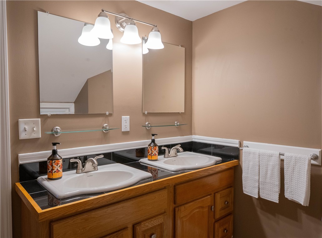 Smithfield, Rhode Island 02917, United States, 1 Bedroom Bedrooms, ,1 BathroomBathrooms,Residential,Active,247304