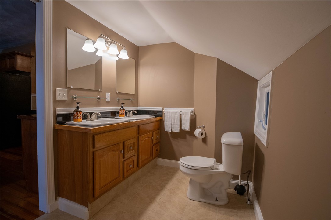 Smithfield, Rhode Island 02917, United States, 1 Bedroom Bedrooms, ,1 BathroomBathrooms,Residential,Active,247304