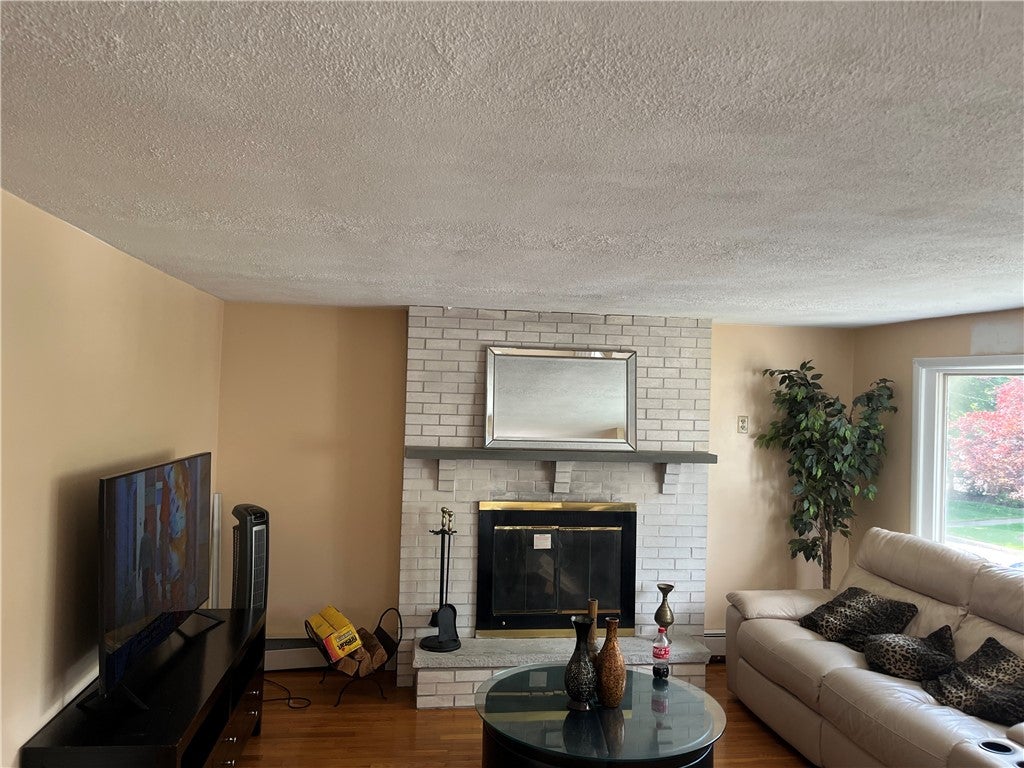 52 Bicentennial Way