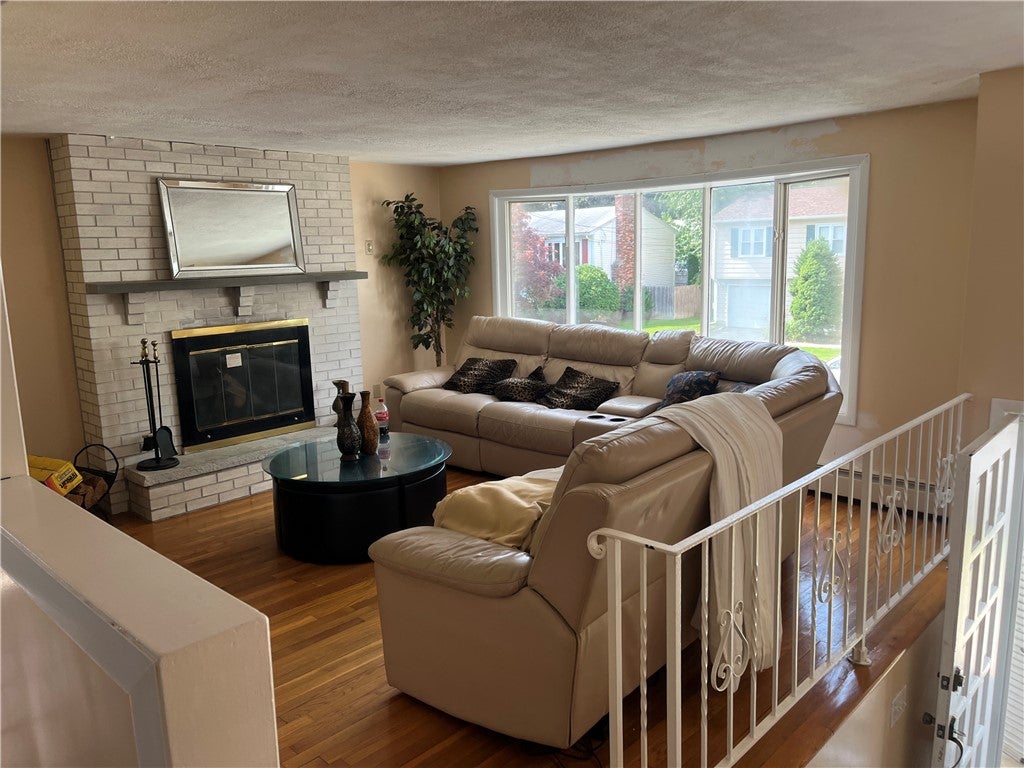52 Bicentennial Way