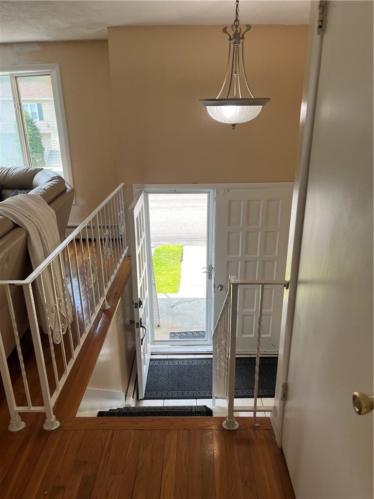 52 Bicentennial Way