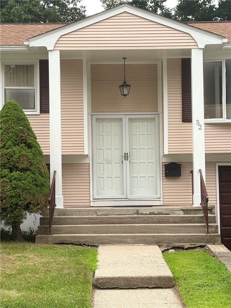 52 Bicentennial Way