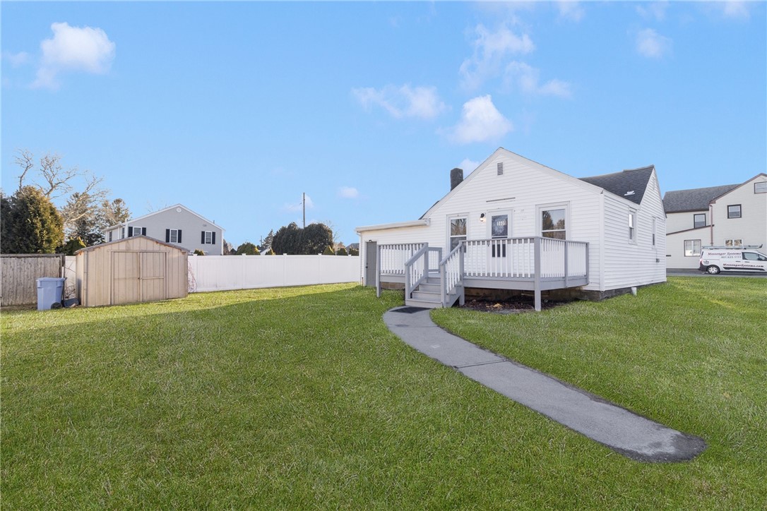 1609 West Main Road