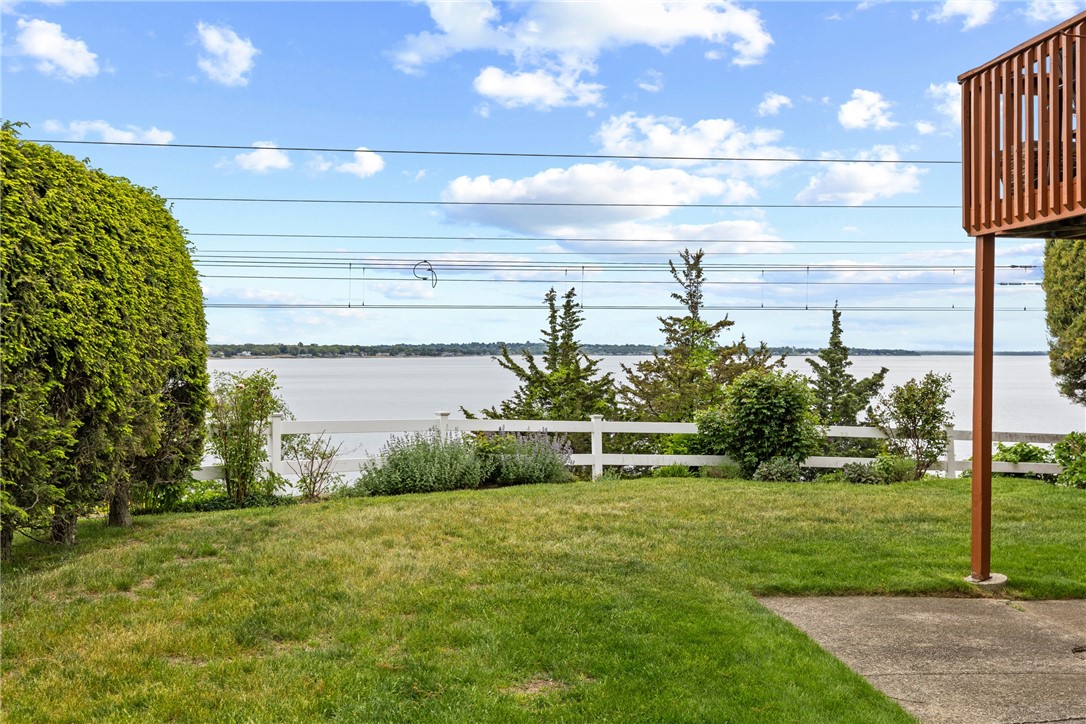4160 Post Road 28