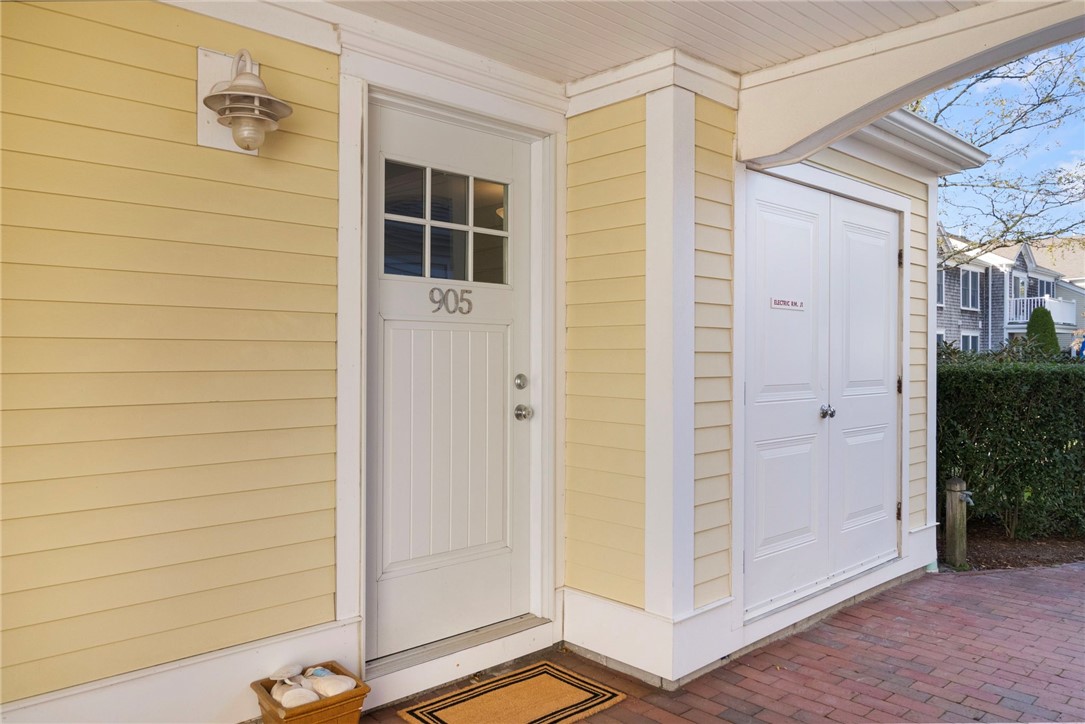 20 Narragansett Avenue 905