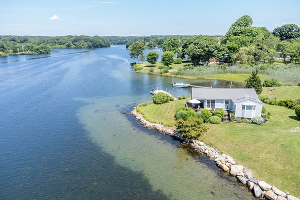 65 SHELDON POINT RD, WAKEFIELD, RI 02879 - Image e0f29a8d94255253bb3bc30dec7b4f44/3041973294