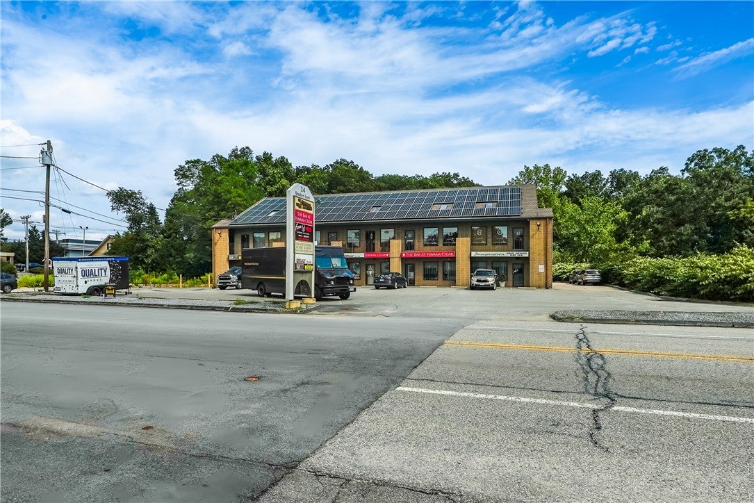 24 Quaker Lane