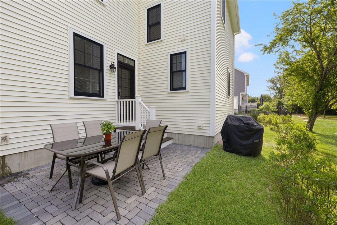 40 Lakeworth Avenue