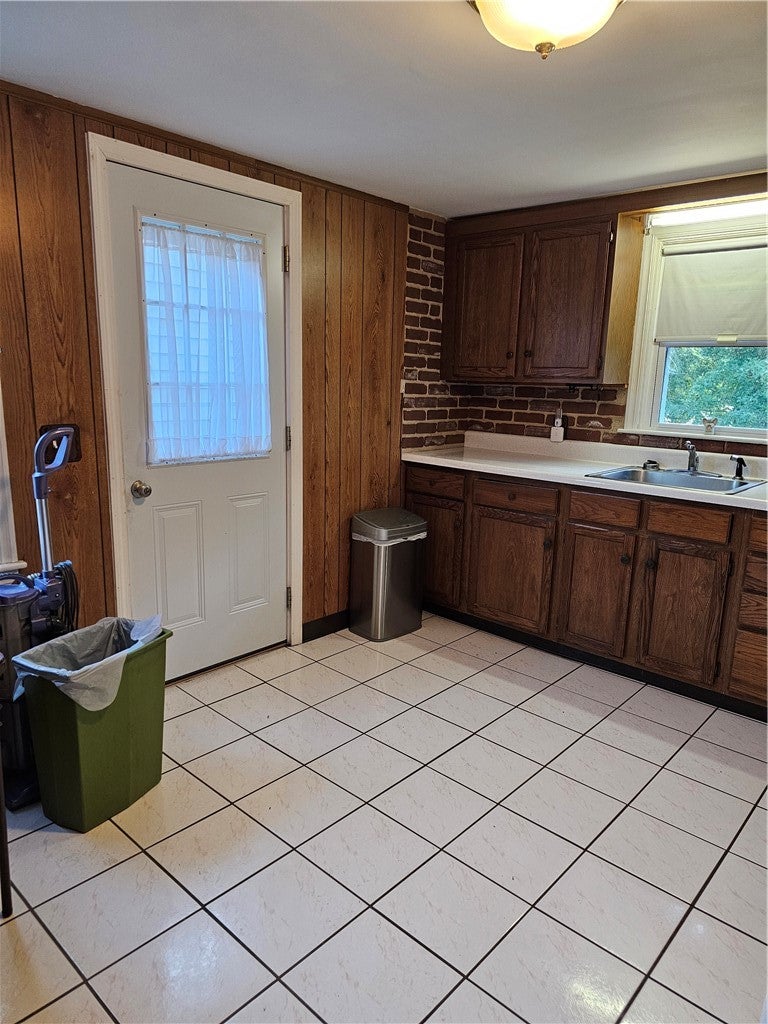 27 Clifton Avenue