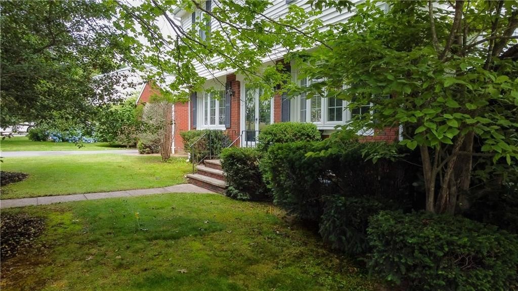 442 Eastview Avenue