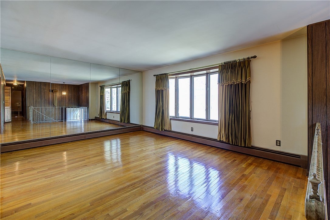 18 Tabor Drive