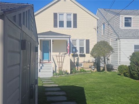 45 Cedar Avenue Portsmouth RI 02871