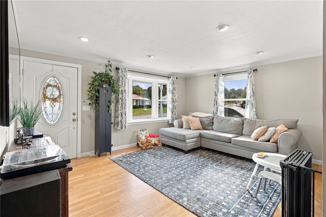 248 Knollwood Drive