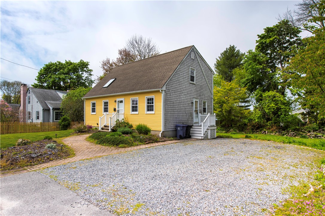 6 Englewood Court