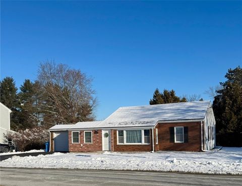 461 River Road Lincoln RI 02865