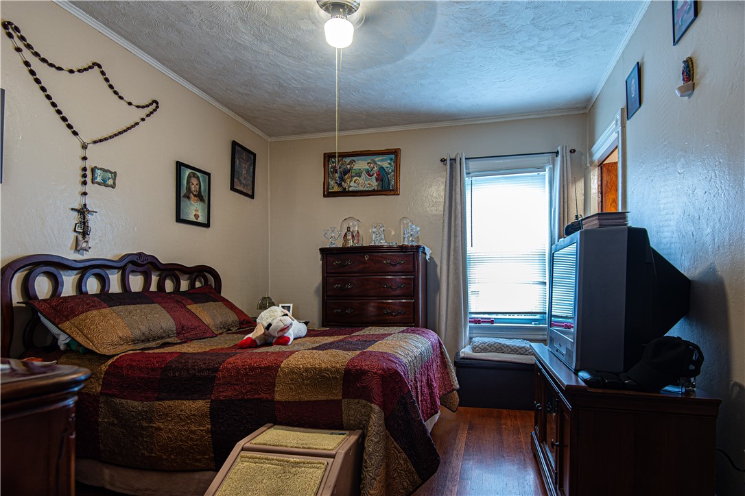 62 64 4th Street