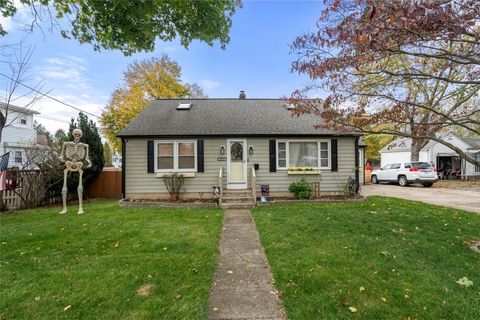 257 Orchard Street Woonsocket RI 02895