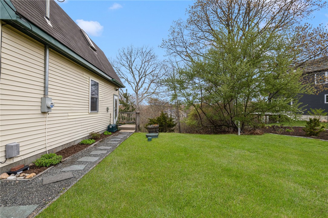 South Kingstown, Rhode Island, 02879, United States, 2 Bedrooms Bedrooms, ,2 BathroomsBathrooms,Residential,Active,2045615