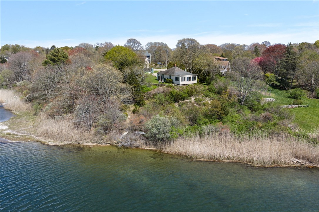 South Kingstown, Rhode Island, 02879, United States, 2 Bedrooms Bedrooms, ,2 BathroomsBathrooms,Residential,Active,2045615