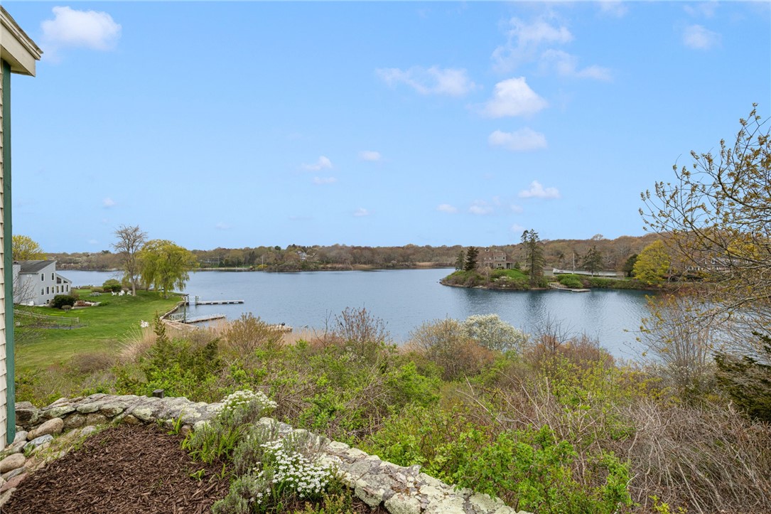 South Kingstown, Rhode Island, 02879, United States, 2 Bedrooms Bedrooms, ,2 BathroomsBathrooms,Residential,Active,2045615