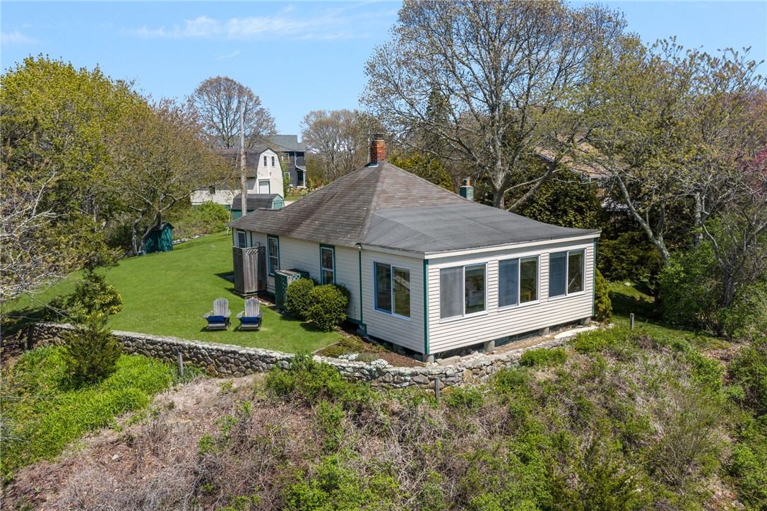 South Kingstown, Rhode Island, 02879, United States, 2 Bedrooms Bedrooms, ,2 BathroomsBathrooms,Residential,Active,2045615
