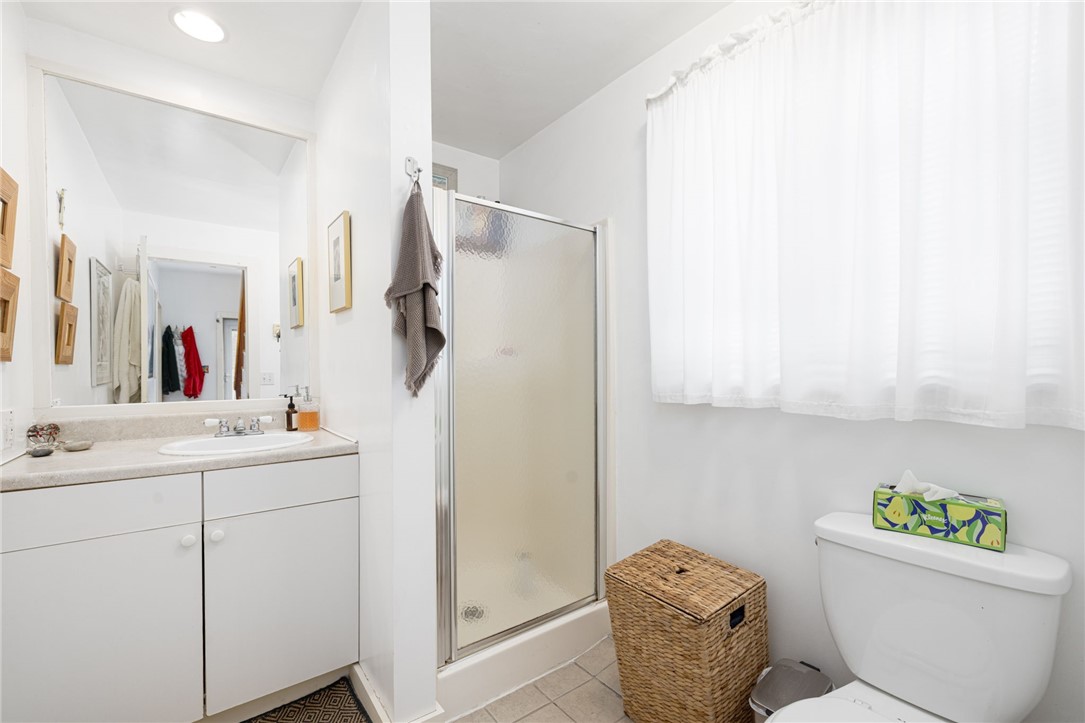 South Kingstown, Rhode Island, 02879, United States, 2 Bedrooms Bedrooms, ,2 BathroomsBathrooms,Residential,Active,2045615