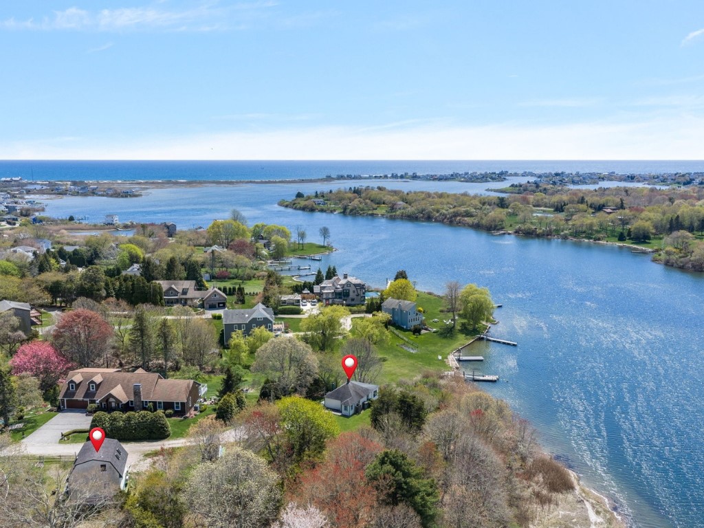 South Kingstown, Rhode Island, 02879, United States, 2 Bedrooms Bedrooms, ,2 BathroomsBathrooms,Residential,Active,2045615