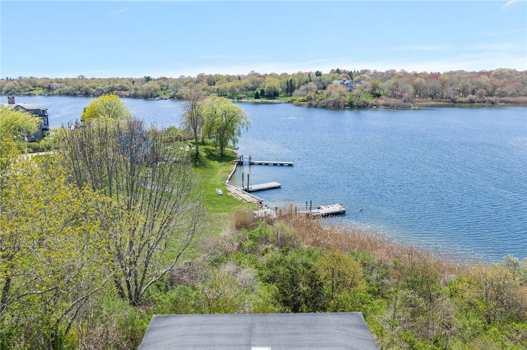 South Kingstown, Rhode Island, 02879, United States, 2 Bedrooms Bedrooms, ,2 BathroomsBathrooms,Residential,Active,2045615